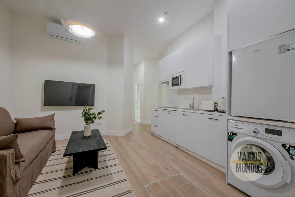 Cool Y Centrico Apt 6Px En Plena Plaza Del Carmen E2 Мадрид Екстериор снимка